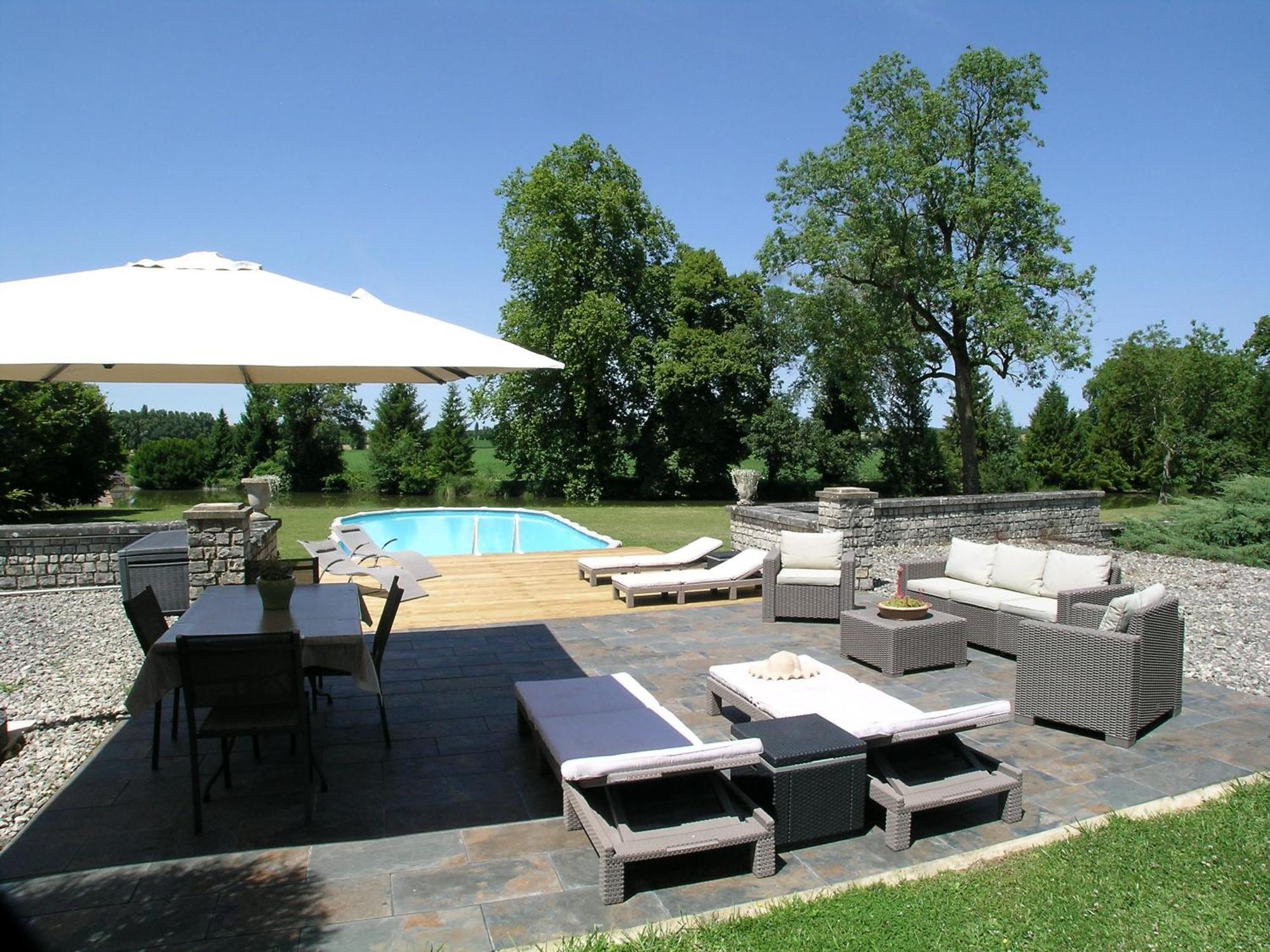Chateau Du Bourbet Cherval エクステリア 写真